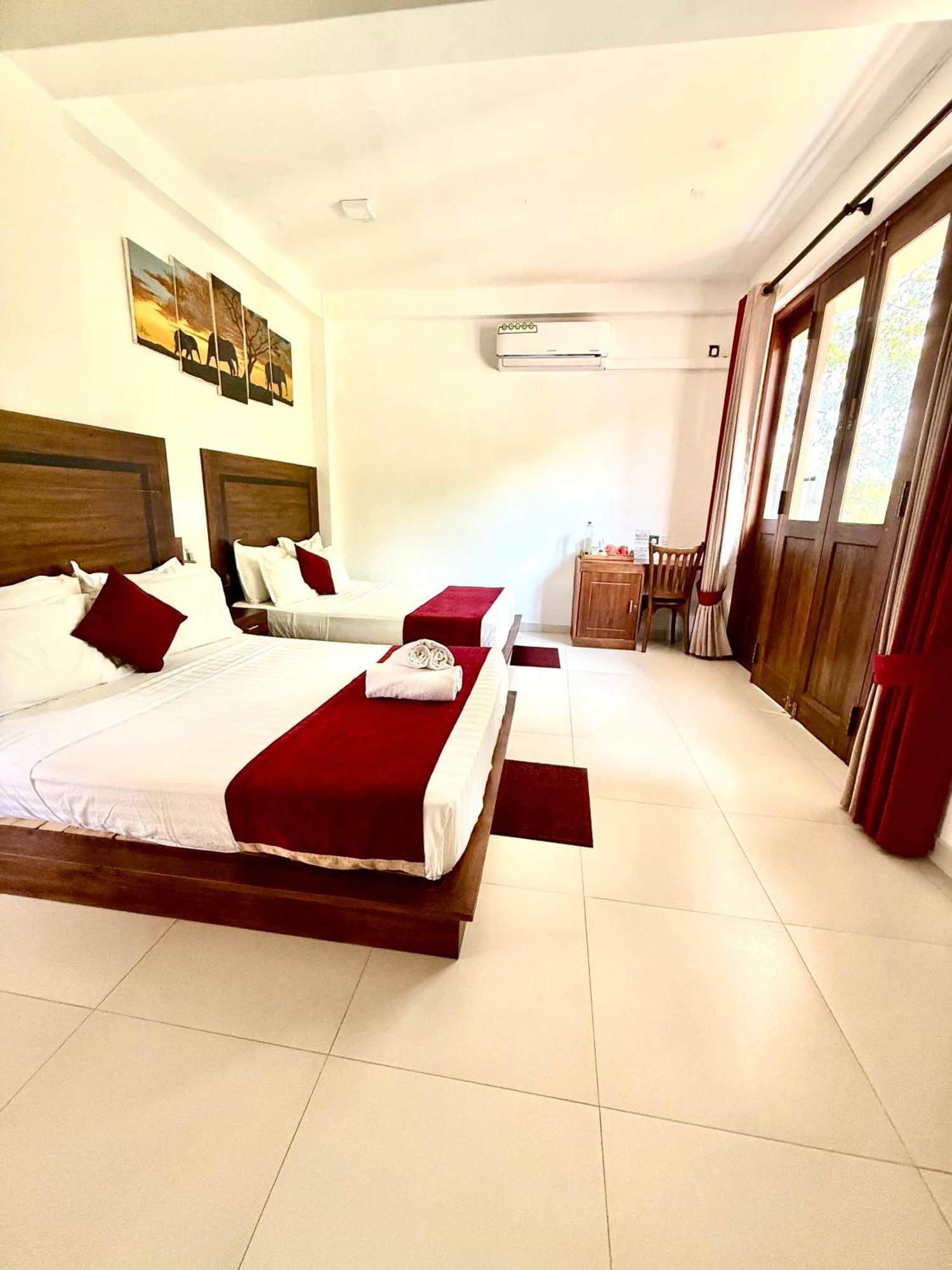 Divine Villa Anuradhapura Exterior foto